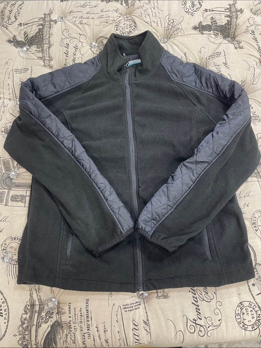 Free Country Black Fleece Jacket with Quilted Charcoal Sleeves